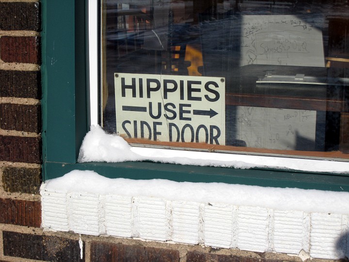 20081231-hippies-use-side-door.jpg