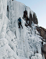 Climbing &ldquo;Rough Rider&rdquo; (WI3+/4). Photo &copy; Shannon Pahl.