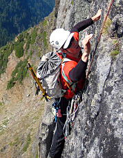 Rad Roberts completes pitch two, “Fire on the Mountain.” Photo © Blake Herrington.