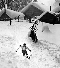 Skiing at Snoqualmie Lodge