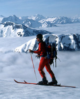 Carl Skoog traverses Stetattle Ridge
